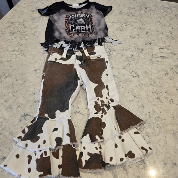 Johnny Cash Fringe T-shirt & Cow Print Flare Jeans Size 6-12 Months - Picture 2 of 15